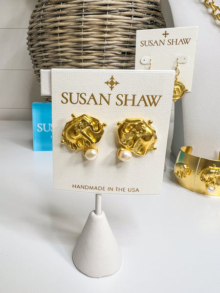 Susan Shaw Gold Elephant Intaglio with Handset Genuine Freshwater Pearl Earrings